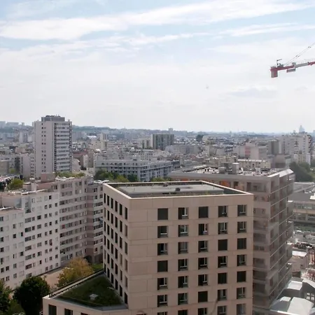 Apartment Modern With Clear View On